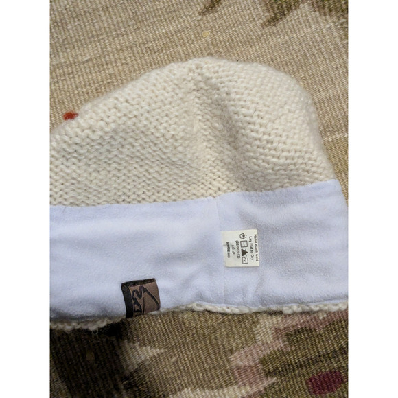 Turtle Fur Cable Knit Wool Fleece Lined Beanie Women One Size Cream Felt Flowers - Picture 3 of 7